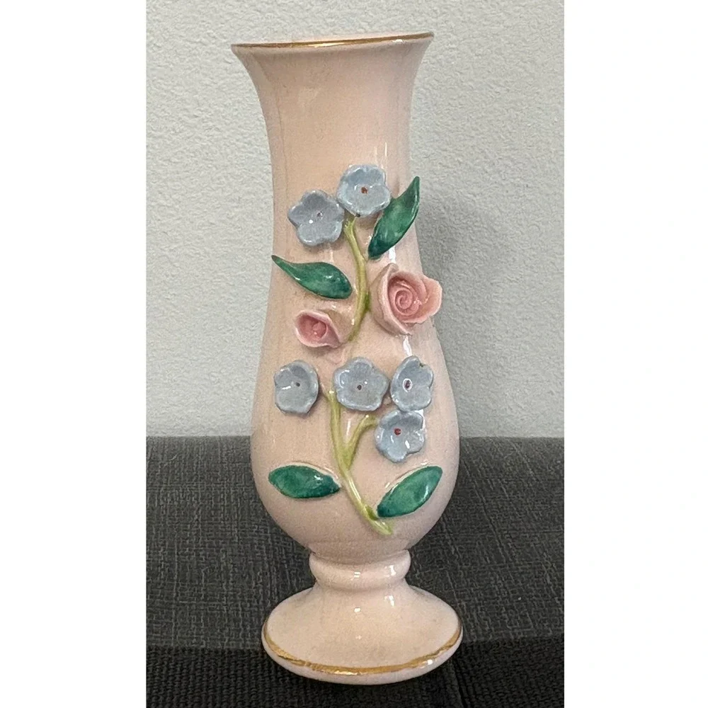 Vintage HR Japan 2137 Pink Ceramic Bud Vase 3D Applied Flowers Gold Trim NO BOX‎